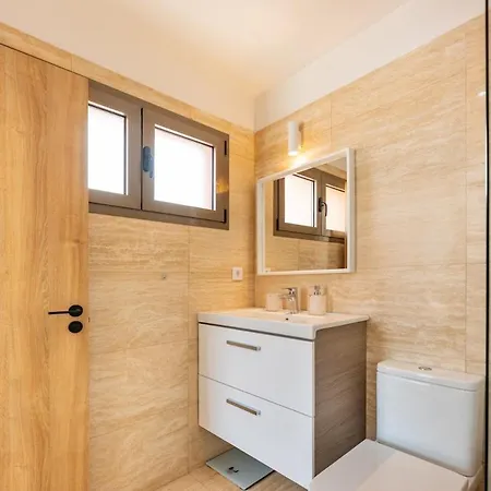 Joaquin Apartment